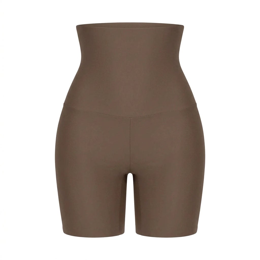Panty gainant taille haute femme — packshot produit, coupe boyshort mi-cuisse, taille extra-haute, finition seamless, taupe